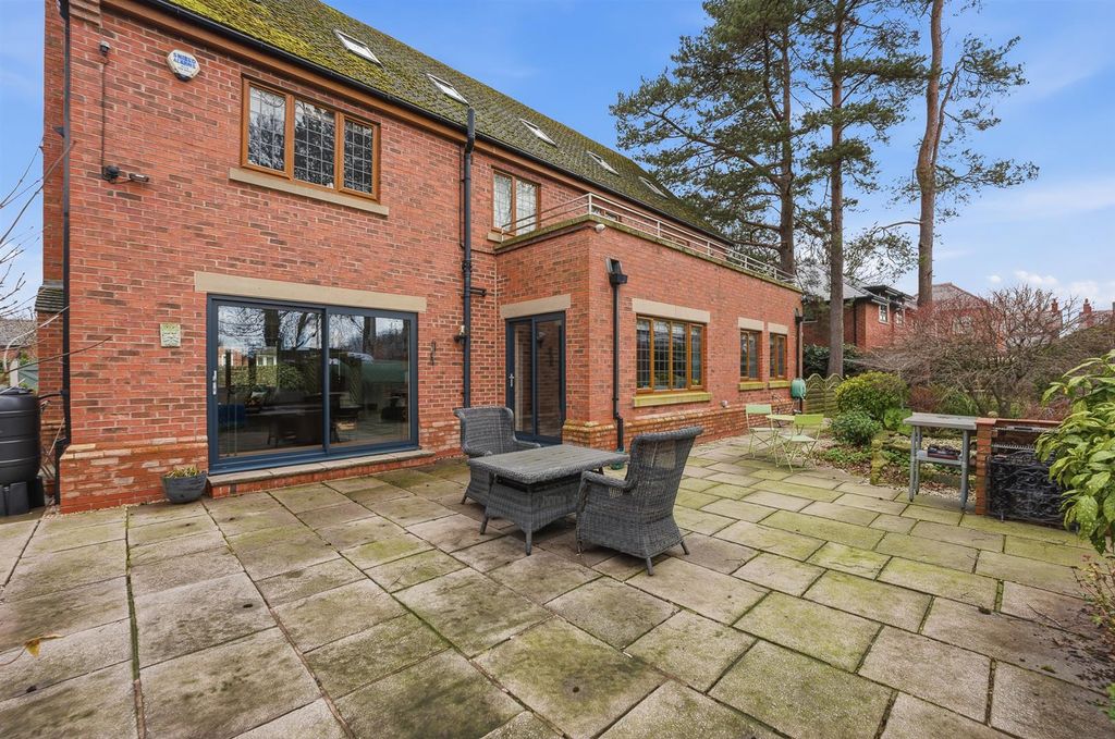 Additional image 41 of 6 bed detached house for saleRye Flatt Lane, Chesterfield S40