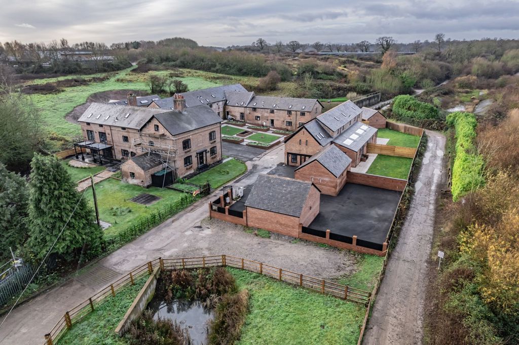 Additional image 12 of 5 bed barn conversion for saleMeadow Lane, Chester CH3