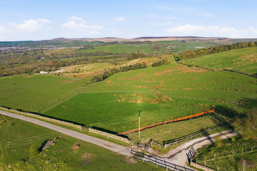 Additional image 53 of 4 bed barn conversion for saleGlen View Road, Burnley BB11