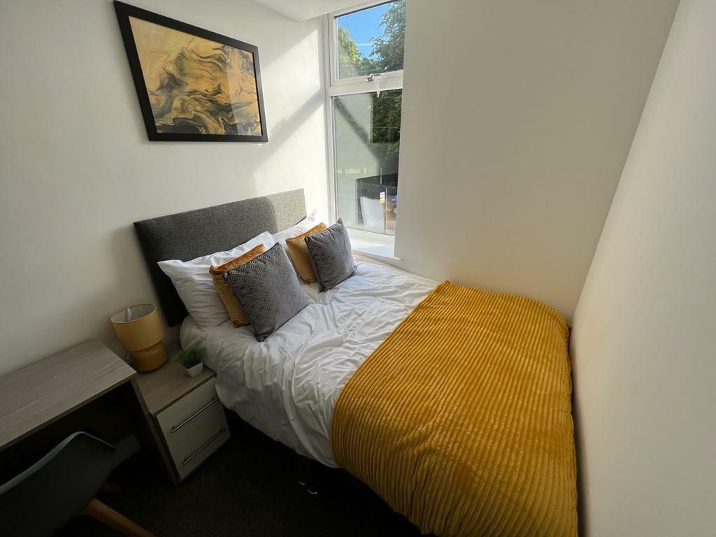 Additional image 12 of 13 bed property for saleChurch Street, Burnley BB11