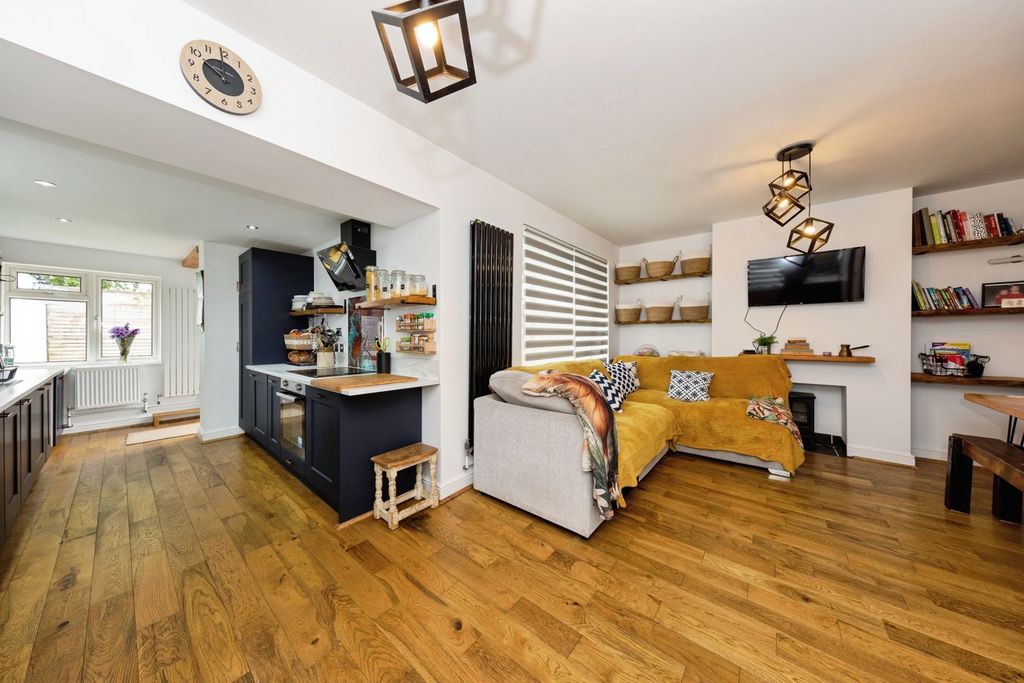 Additional image 5 of 4 bed semi-detached house for saleSteele Avenue, Carmarthen, Carmarthenshire SA31