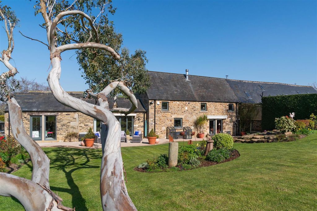 Additional image 61 of 4 bed property for saleHawthorne Barns, Walton Back Lane, Somersall, Chesterfield S42