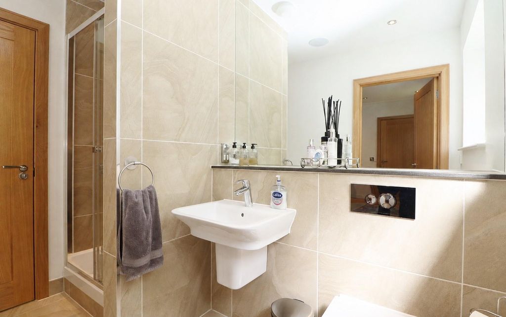 Additional image 13 of 4 bed detached house for saleSandy Lane, Bushey WD23