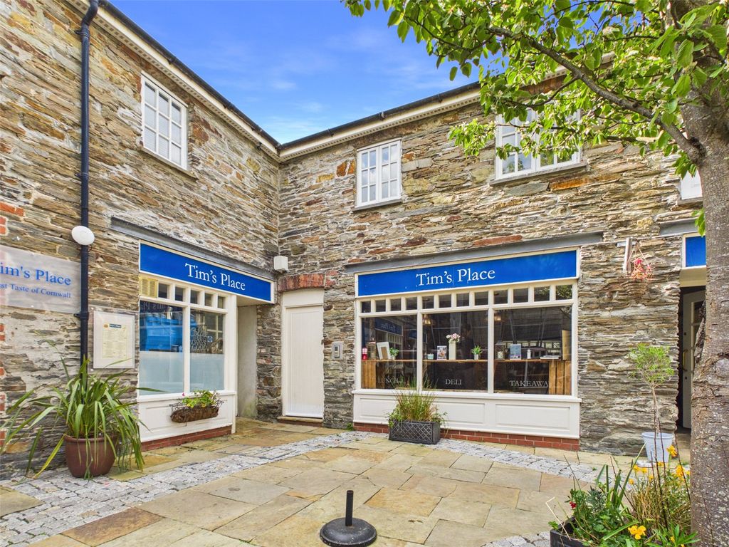 Additional image 9 of 2 bed flat for saleFoundry Court, Wadebridge, Cornwall PL27