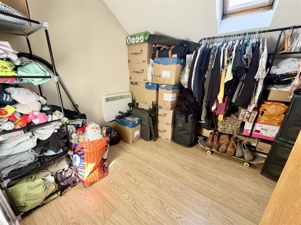 Additional image 9 of 2 bed flat for saleChapel Lane, Kippax, Leeds LS25
