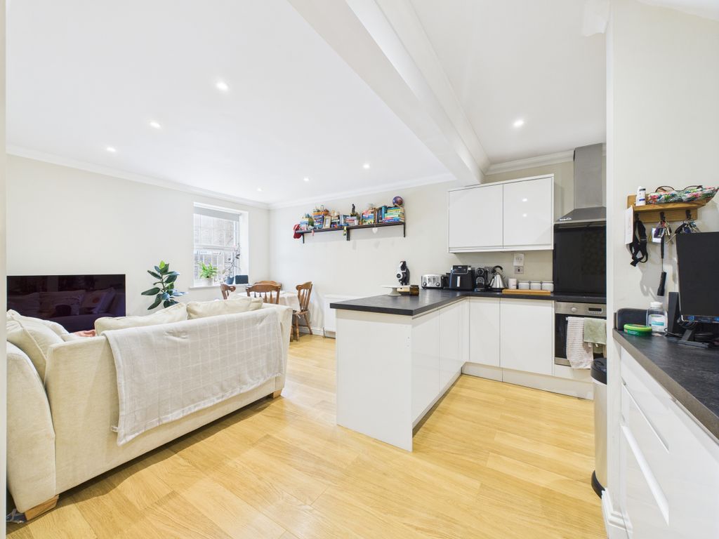 Additional image 3 of 1 bed flat for saleWellington House, Lower Icknield Way, Longwick, Princes Risborough, Buckinghamshire HP27