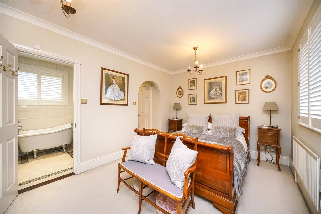 Additional image 21 of 5 bed detached house for saleChiltern Close, Bushey, Hertfordshire WD23