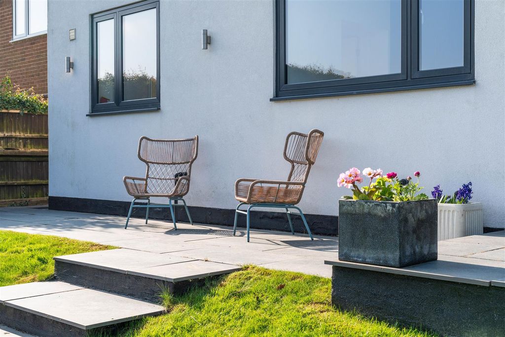 Additional image 61 of 4 bed detached house for saleWalton Back Lane, Walton, Chesterfield S42