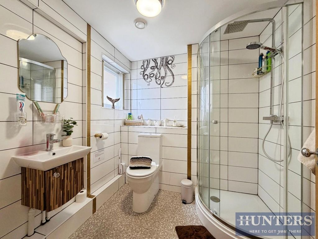 Additional image 9 of 2 bed flat for saleHigh Street, Chatham ME4