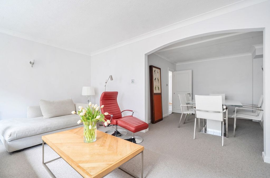Additional image 6 of 3 bed flat for saleChapel Street, Chichester PO19