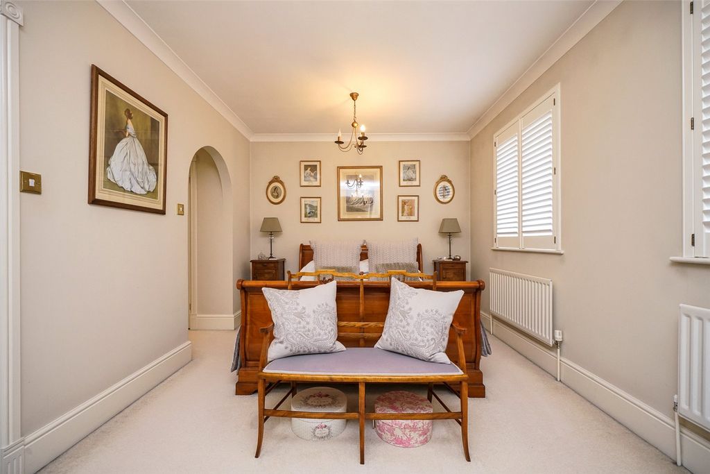 Additional image 20 of 5 bed detached house for saleChiltern Close, Bushey, Hertfordshire WD23
