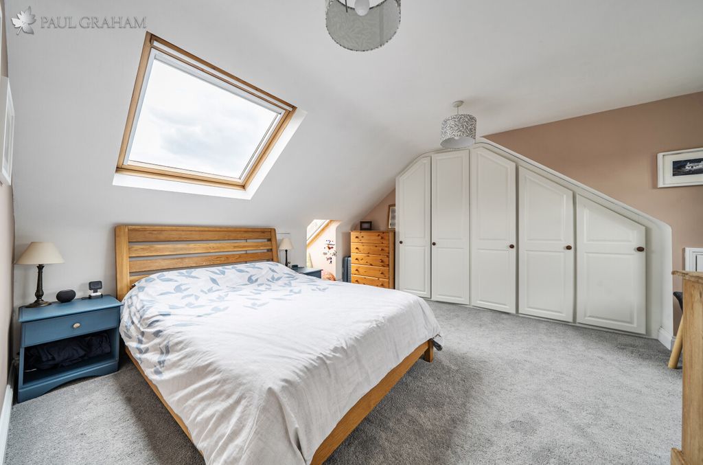 Additional image 9 of 3 bed flat for saleLavender Close, Carshalton SM5
