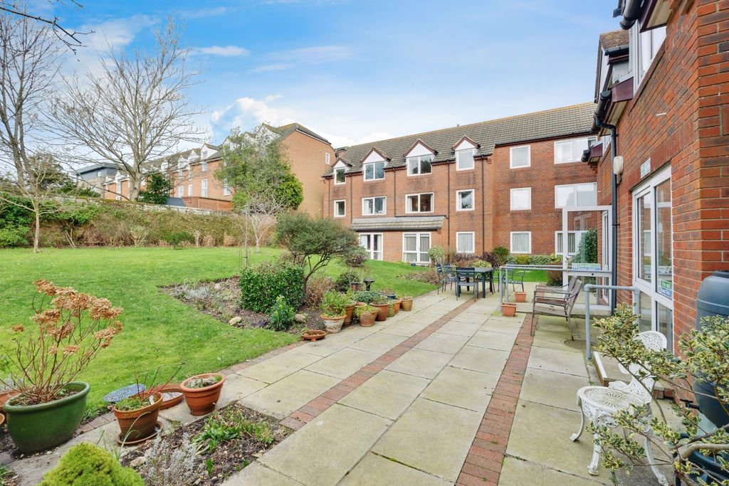 Additional image 3 of 1 bed flat for saleHomestour House, Christchurch BH23