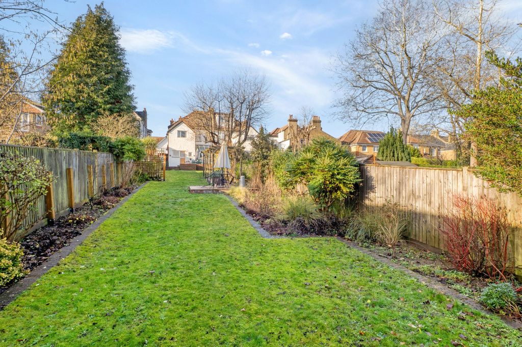 Additional image 14 of 4 bed semi-detached house for salePark Hill, Carshalton SM5
