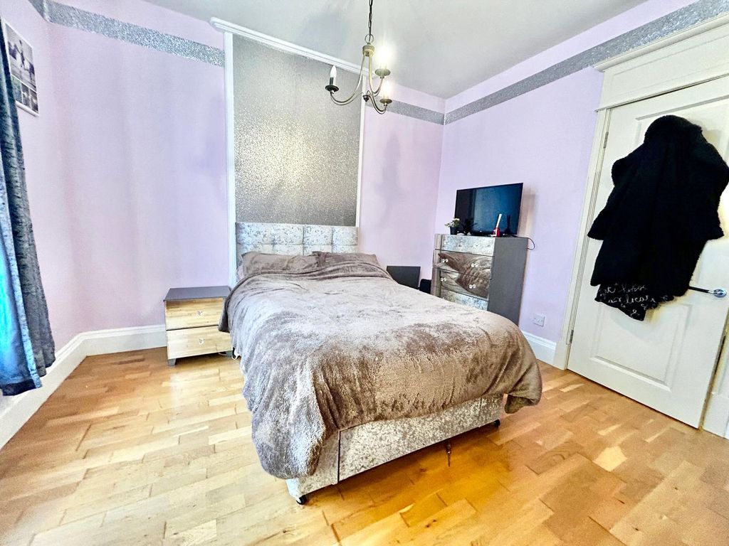Additional image 7 of 1 bed flat for saleEast Street, South Molton, Devon EX36