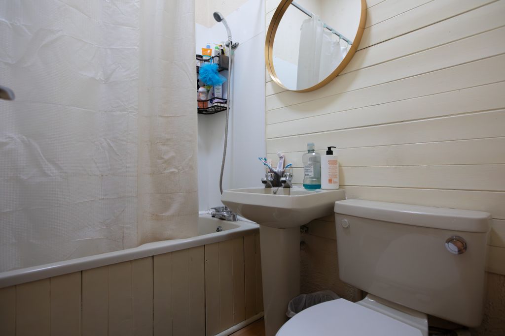 Additional image 9 of 1 bed flat for saleCrossgates, Larkhall ML9