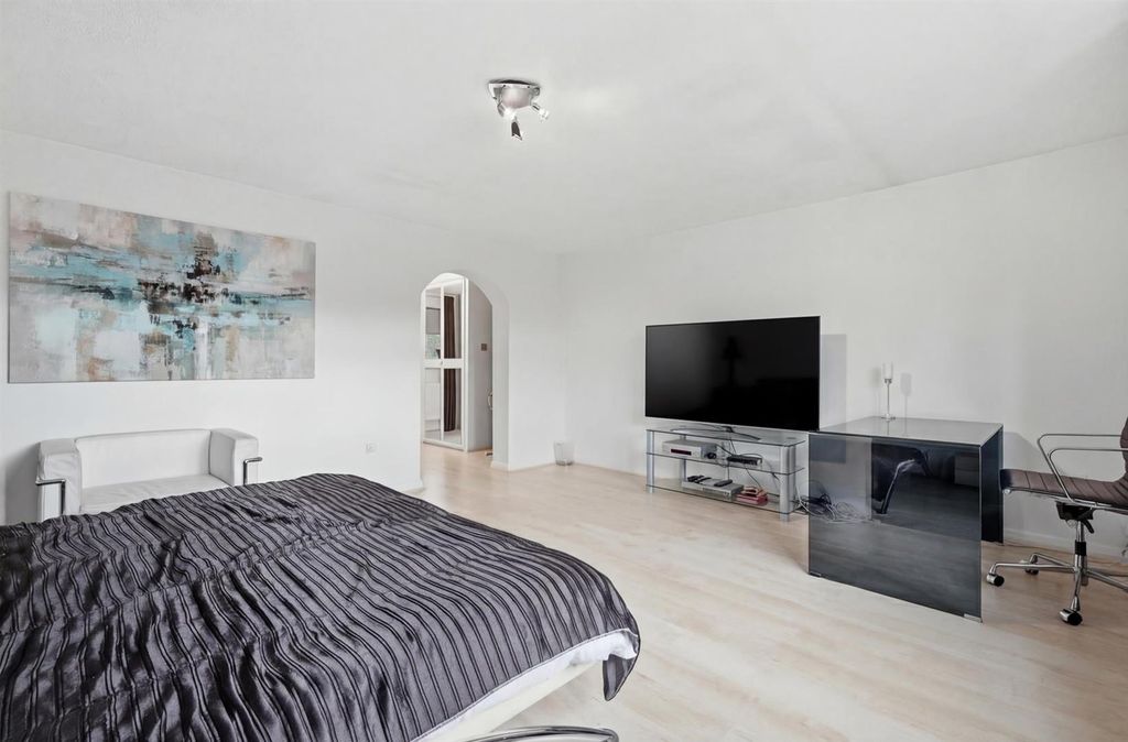 Additional image 25 of 6 bed detached house for saleBromley Lane, Chislehurst BR7