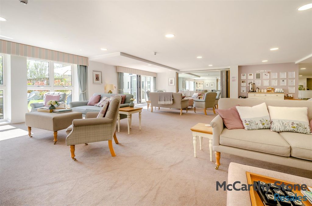 Additional image 21 of 1 bed flat for saleTrinity Road, Chipping Norton, Oxfordshire OX7