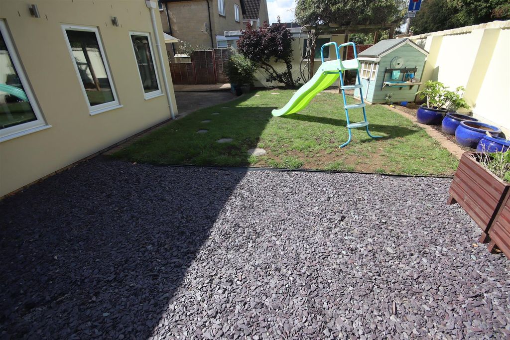 Additional image 21 of 5 bed detached house for saleChamberlain Road, Chippenham SN14