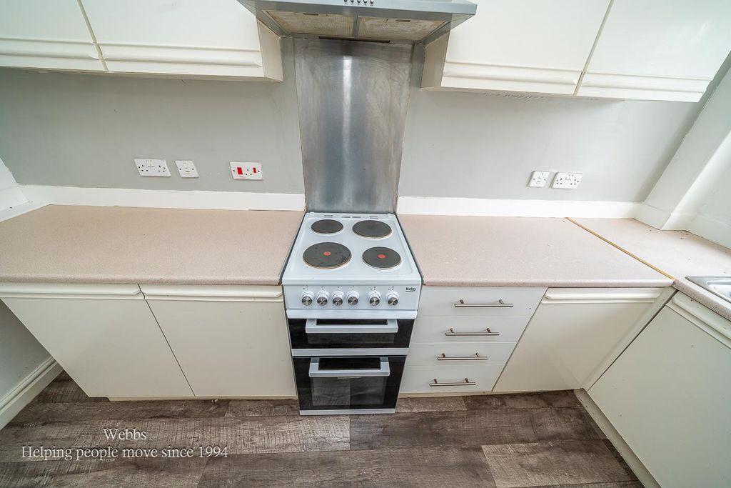 Additional image 7 of 2 bed flat for saleWest Street, Cannock WS11