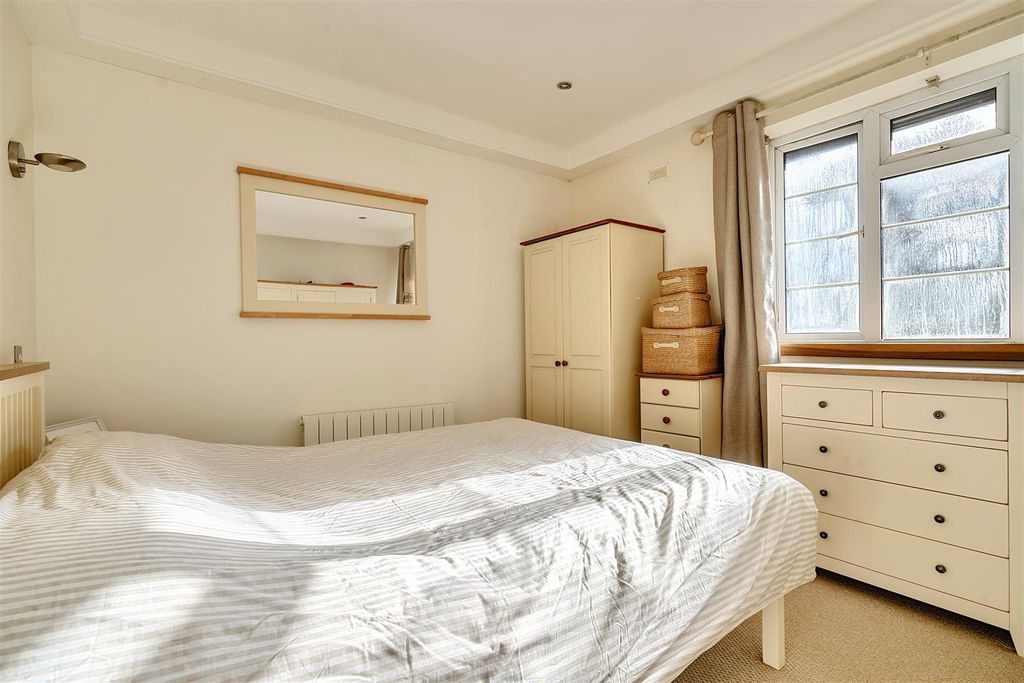 Additional image 7 of 3 bed flat for saleChisenbury Court, East Chisenbury, Pewsey SN9