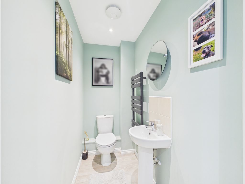 Additional image 7 of 3 bed town house for saleRed Kite Road, Chinnor, Oxfordshire OX39