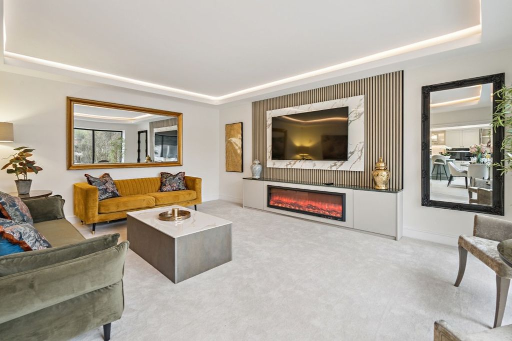 Additional image 4 of 5 bed detached house for saleAldenham Road, Bushey WD23