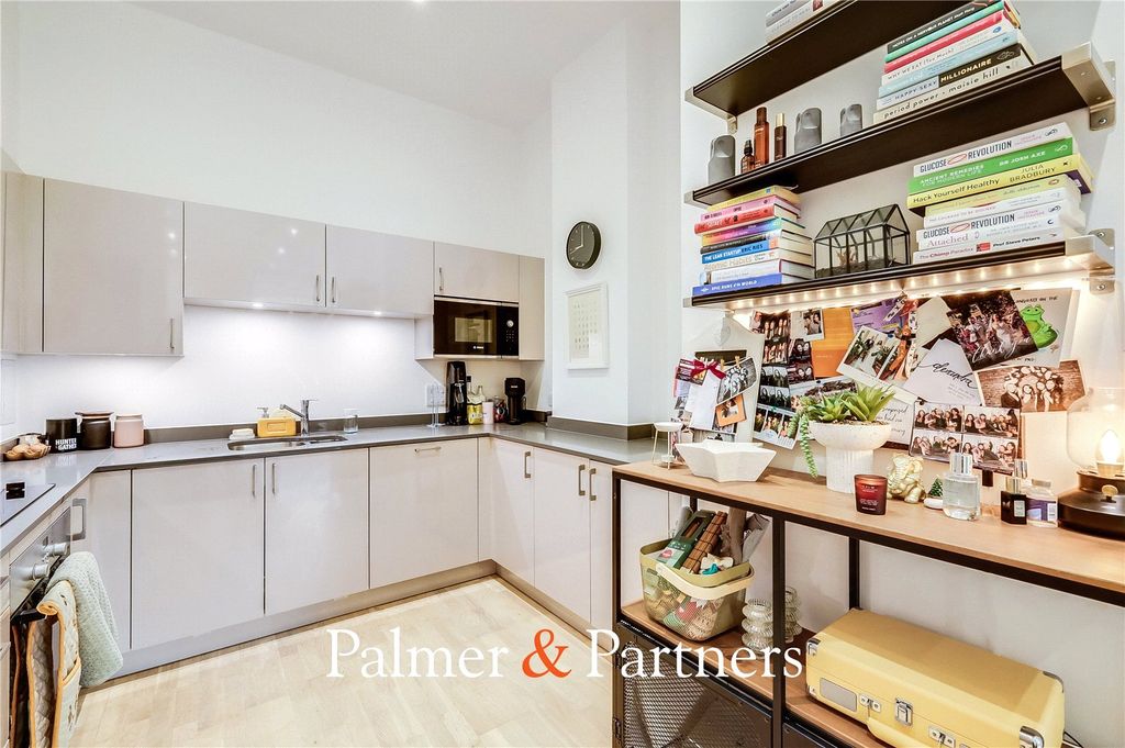 Additional image 7 of 2 bed maisonette for saleBurgess Springs, Chelmsford, Essex CM1