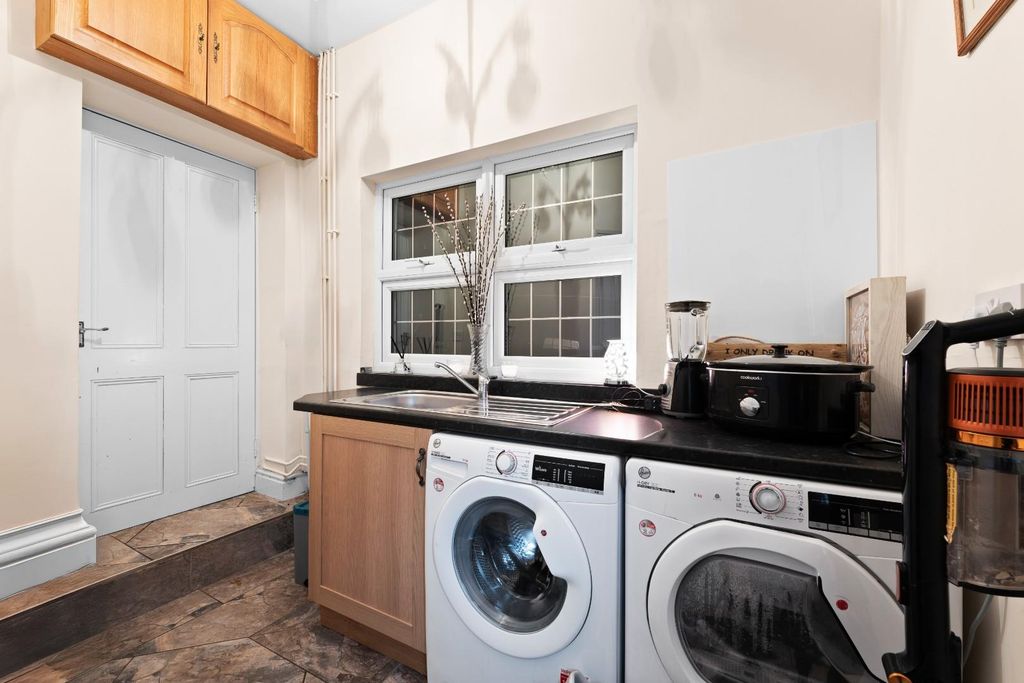 Additional image 11 of 3 bed detached house for saleStation Road, Brimington, Chesterfield S43