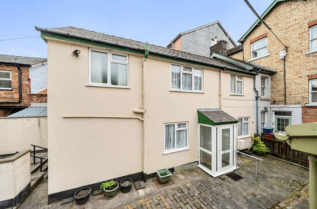 2 bed terraced house for saleShort Bridge Street, Llanidloes, Powys SY18