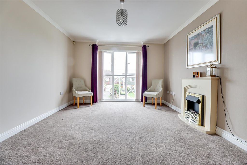 Additional image 7 of 1 bed property for saleLong Road, Canvey Island SS8