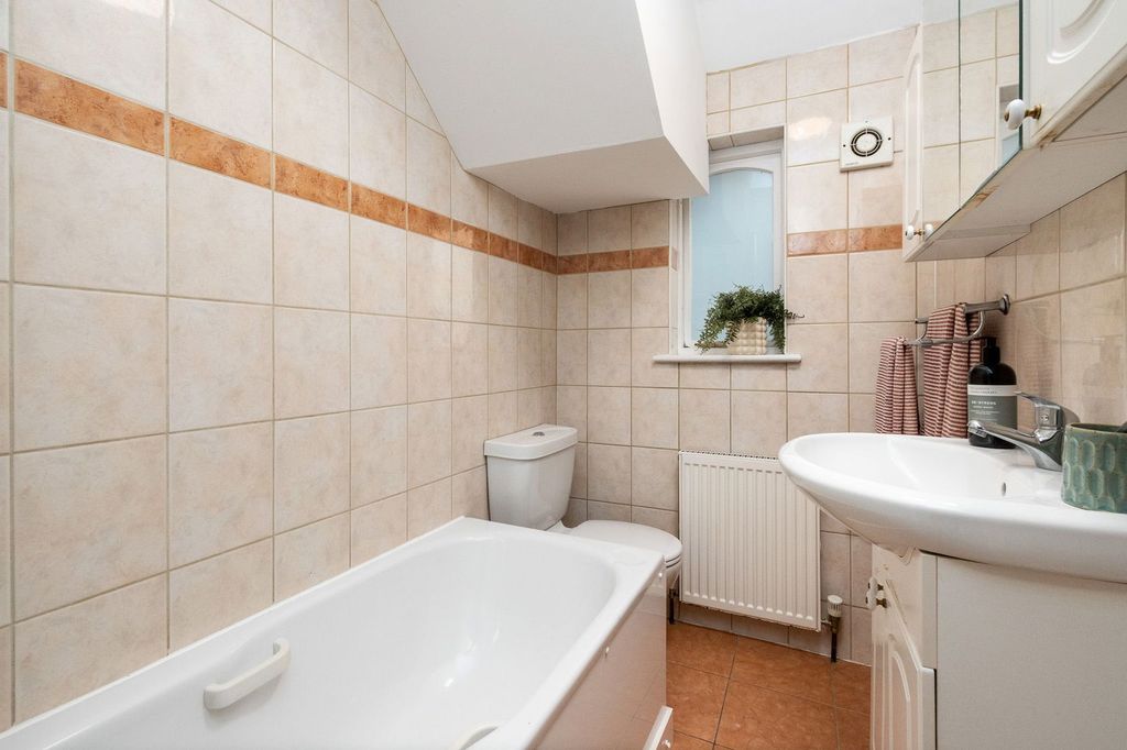 Additional image 18 of 5 bed semi-detached house for saleGrantchester Road, Cambridge CB3