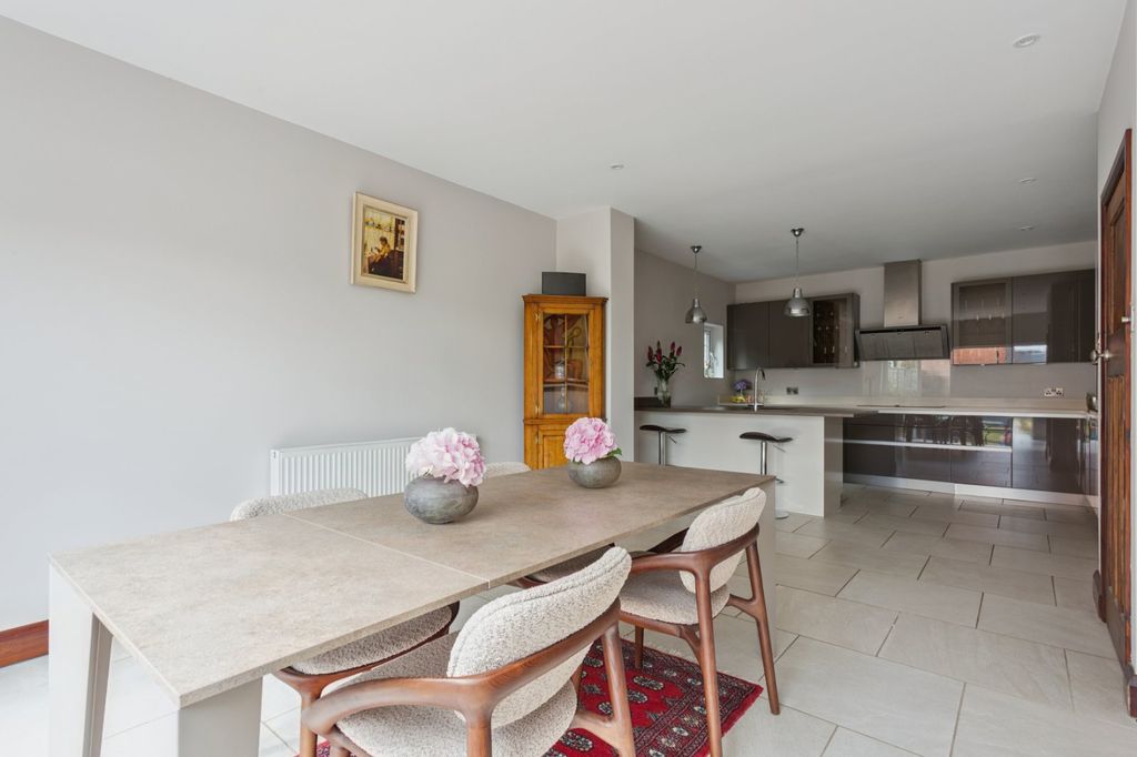 Additional image 3 of 4 bed detached house for saleLowndes Avenue, Chesham, Buckinghamshire HP5