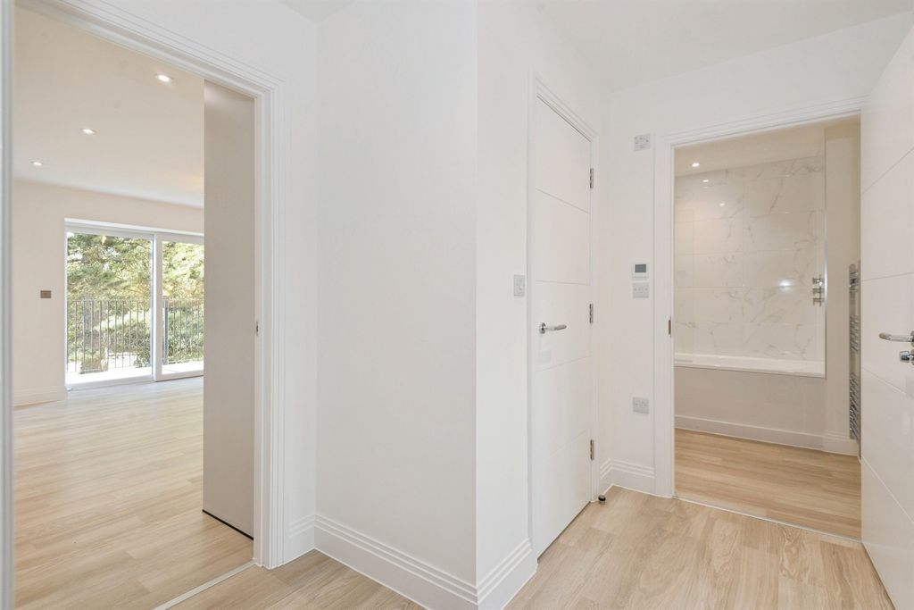 Additional image 4 of 1 bed flat for saleJoinery Close, Princes Risborough HP27