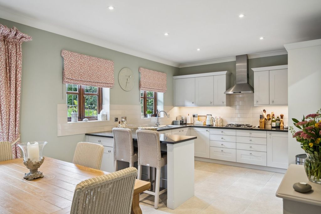 Additional image 2 of 4 bed detached house for saleChartridge Lane, Chesham, Buckinghamshire HP5