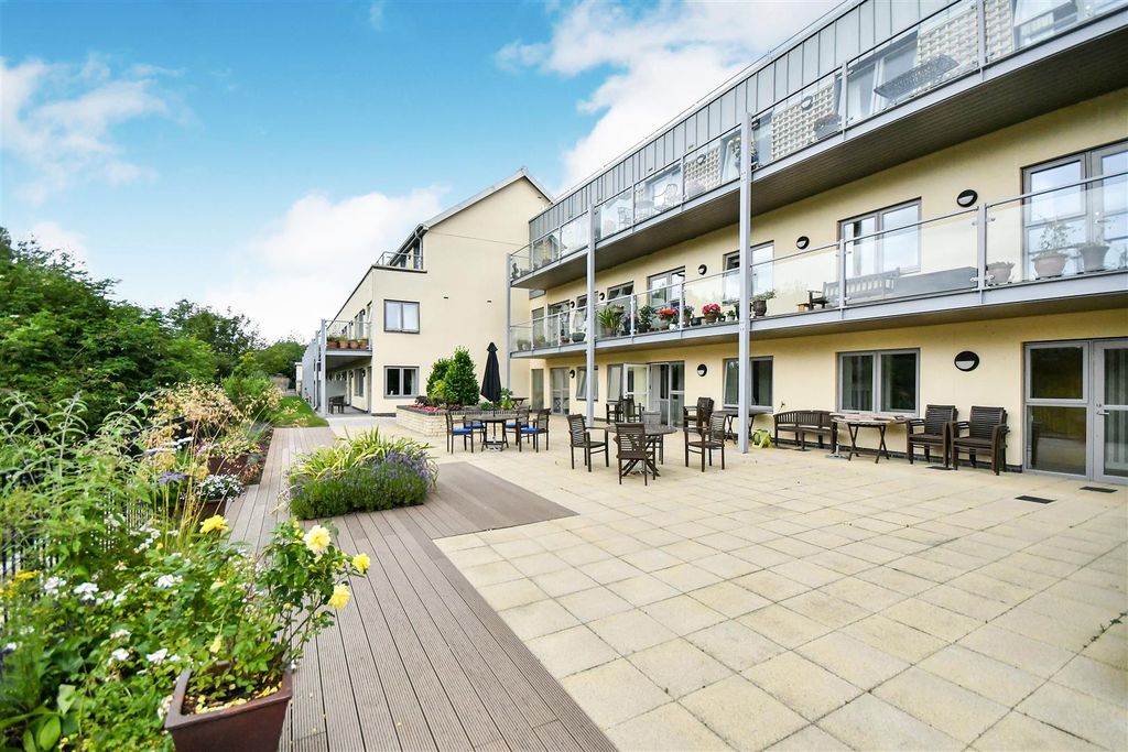 Additional image 12 of 1 bed flat for saleBowles Court, Westmead Lane, Chippenham SN15