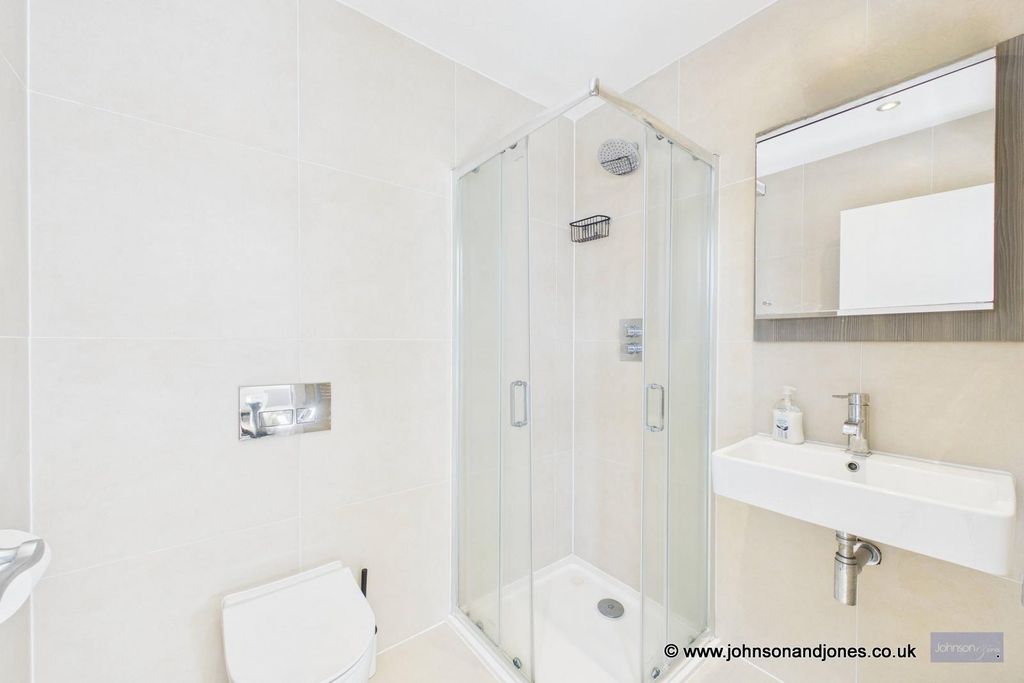 Additional image 13 of 2 bed flat for saleCoronation House, Chertsey KT16