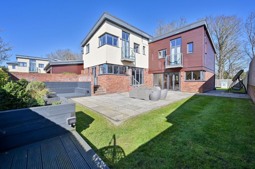 Additional image 42 of 5 bed detached house for saleThe Harlequins, Sandy Lane, Bushey WD23