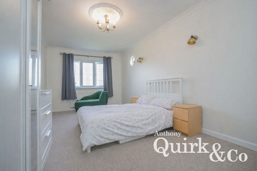 Additional image 14 of 7 bed detached house for saleLong Road, Canvey Island SS8