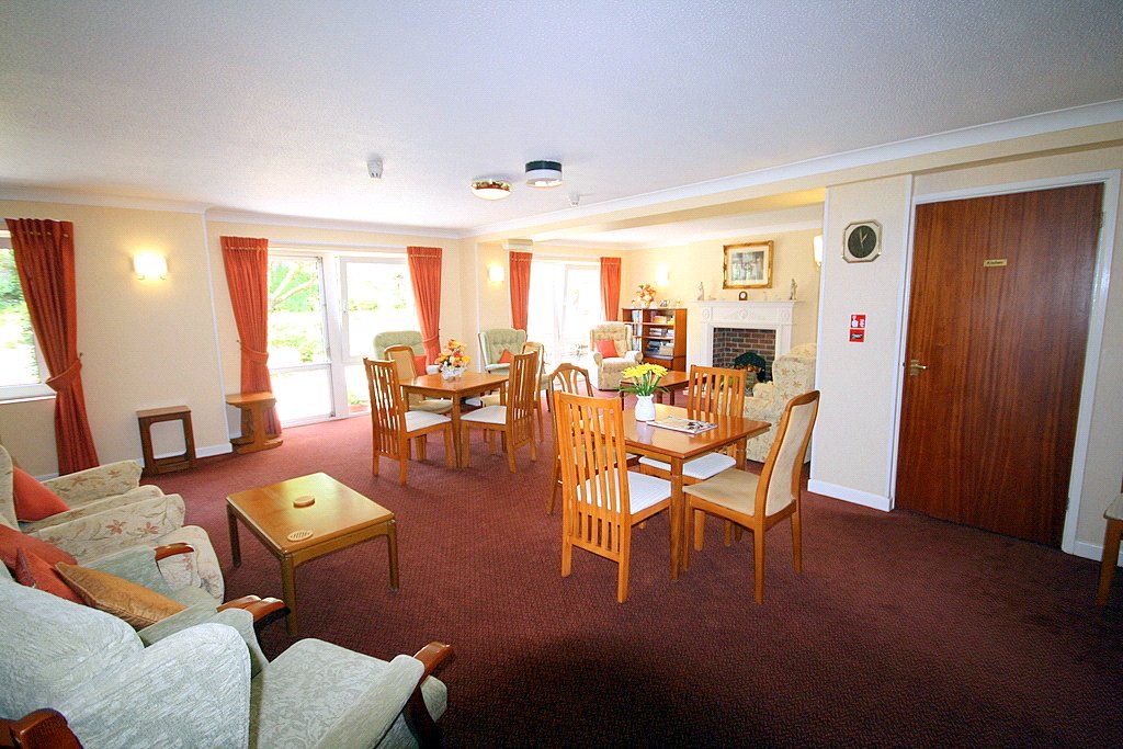 Additional image 12 of 2 bed flat for saleHomestour House, Christchurch BH23