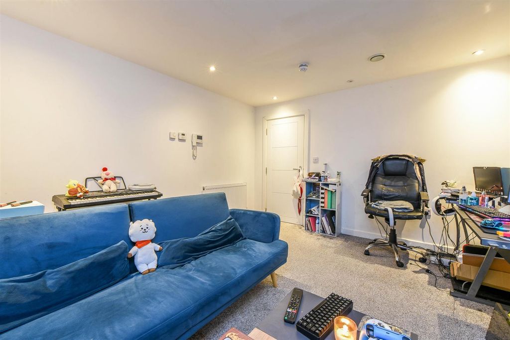 Additional image 6 of 1 bed flat for salePark Road, Chorley PR7