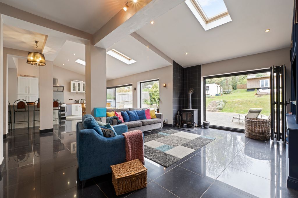 Additional image 7 of 5 bed detached house for saleCarshalton, Surrey SM5