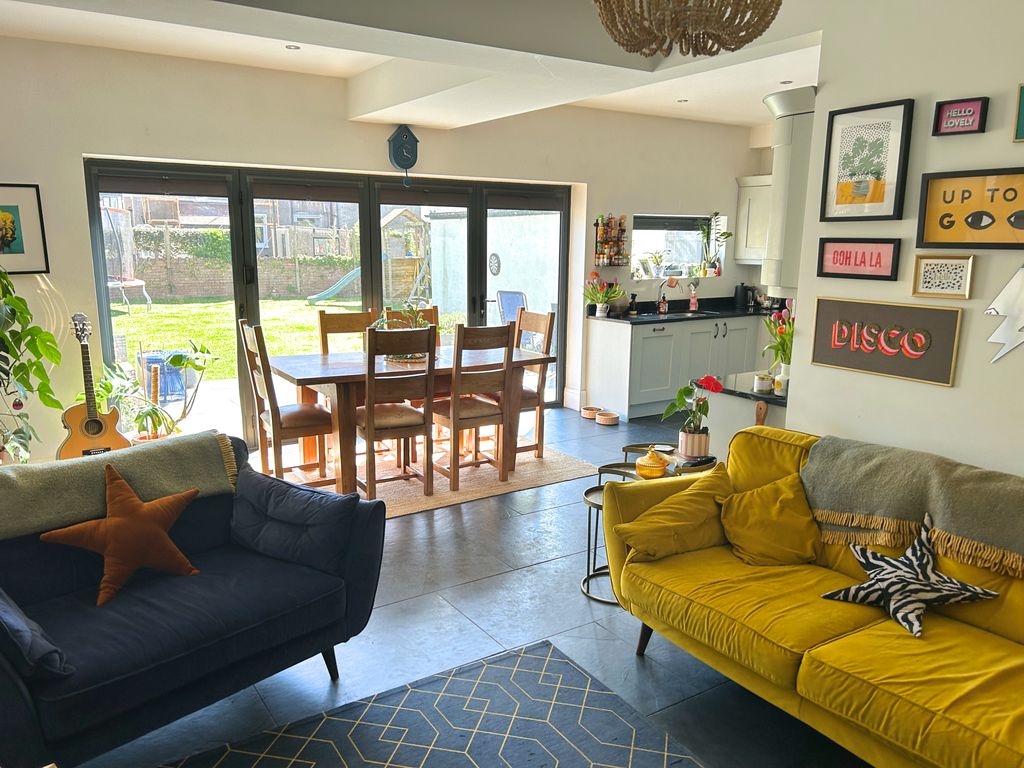 Additional image 5 of 6 bed semi-detached house for saleLougher Gardens, Porthcawl CF36