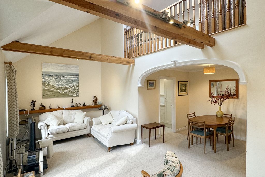 Additional image 3 of 3 bed flat for saleCroft Road, Thame OX9
