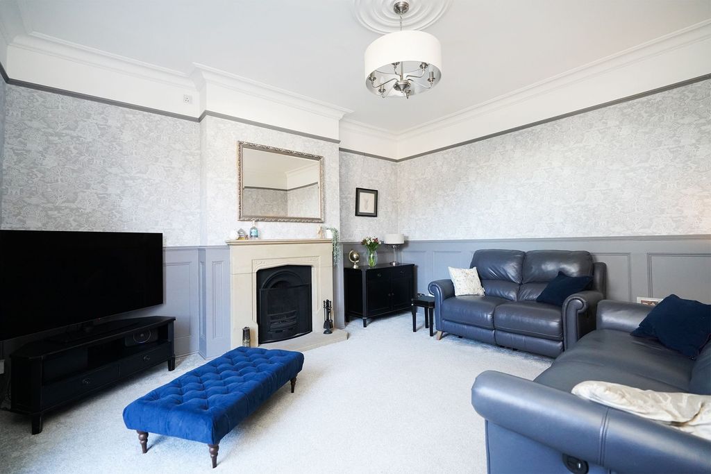 Additional image 5 of 6 bed semi-detached house for saleNewbold Road, Chesterfield S41