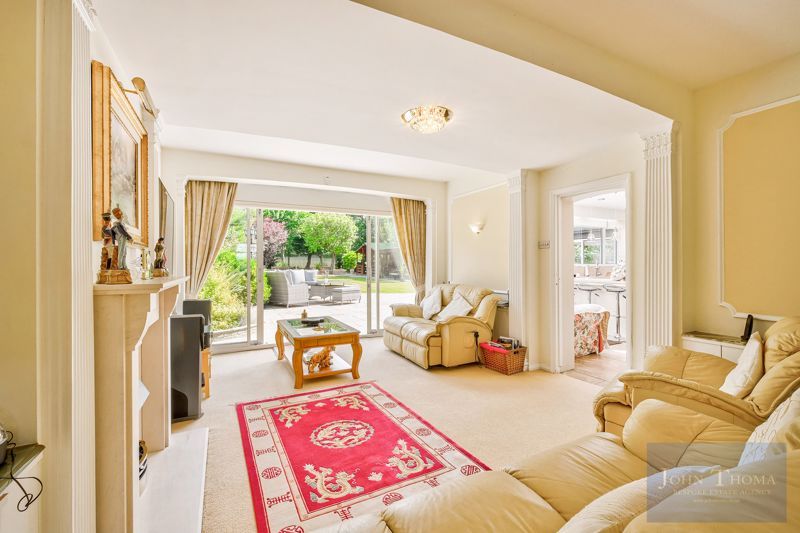 Additional image 10 of 6 bed detached house for saleLee Grove, Chigwell IG7