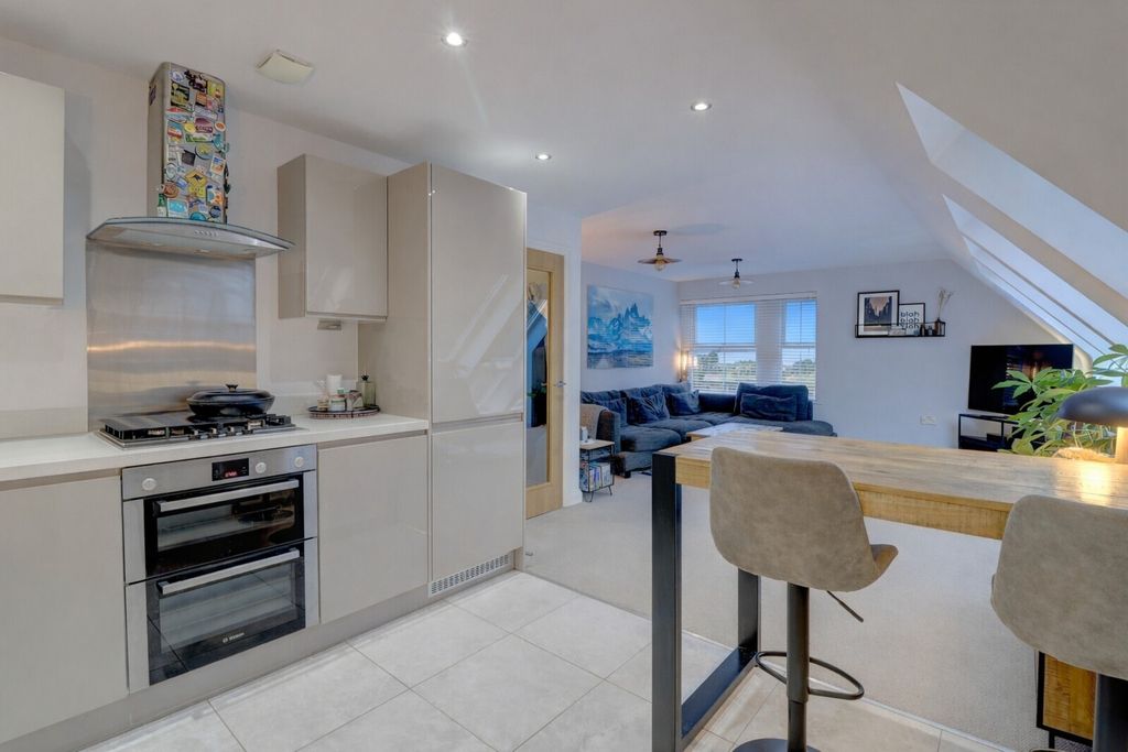 Additional image 9 of 1 bed flat for saleGoodearl Place, Princes Risborough, Buckinghamshire HP27