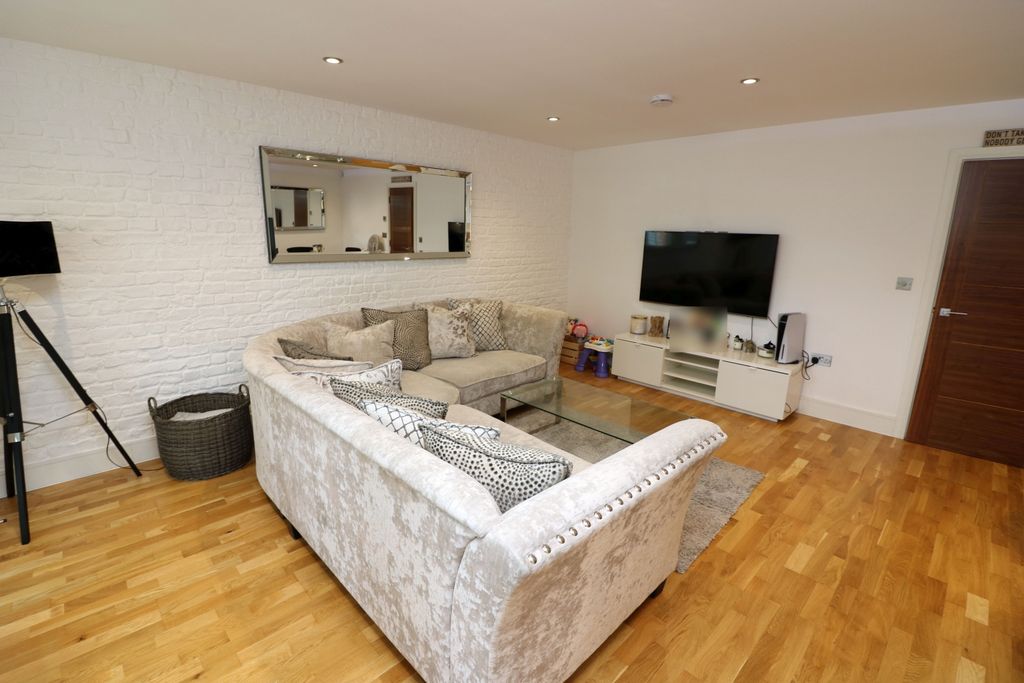 Additional image 3 of 2 bed maisonette for saleGuildford Street, Chertsey, Surrey KT16