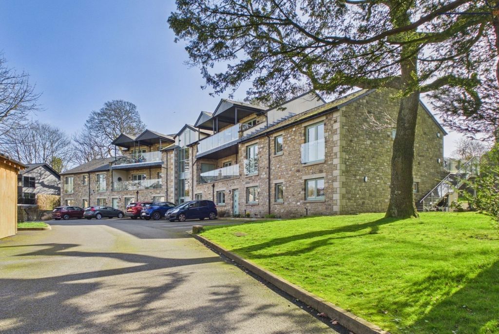 2 bed flat for saleMain Road, Bolton Le Sands, Carnforth LA5