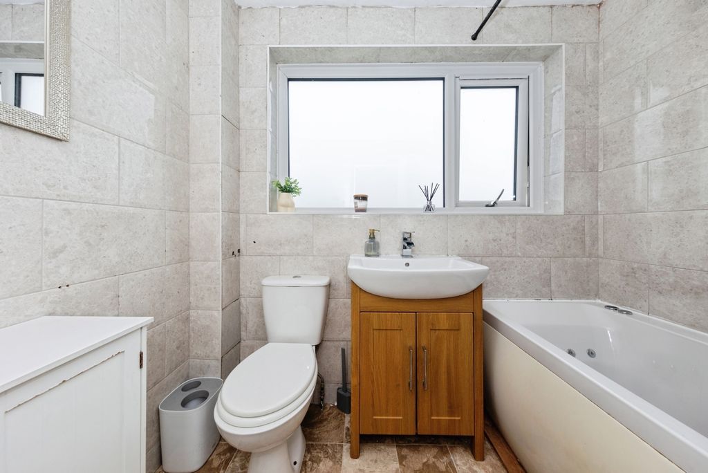 Additional image 17 of 3 bed detached house for saleAbergwili Road, Carmarthen, Carmarthenshire SA31